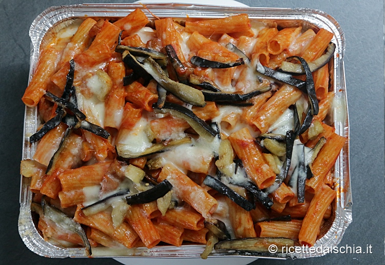 tortiglioni-al-forno-con-melanzane-15