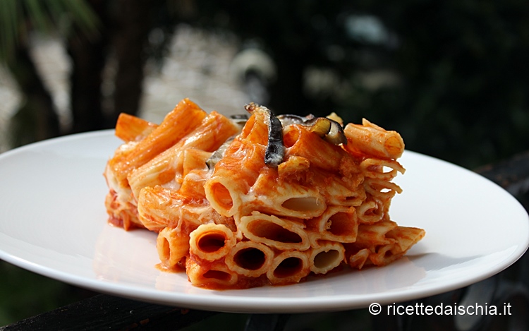 tortiglioni-al-forno-con-melanzane-18