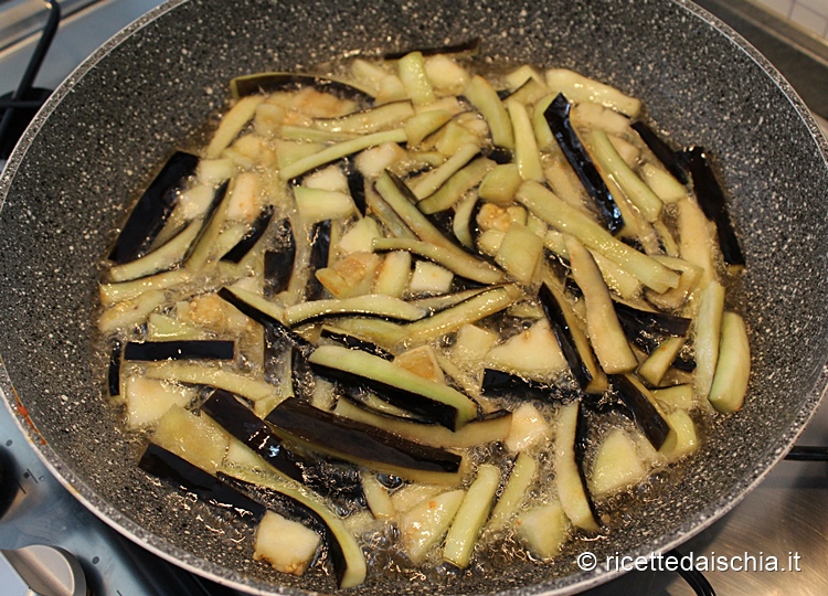 tortiglioni-al-forno-con-melanzane-4