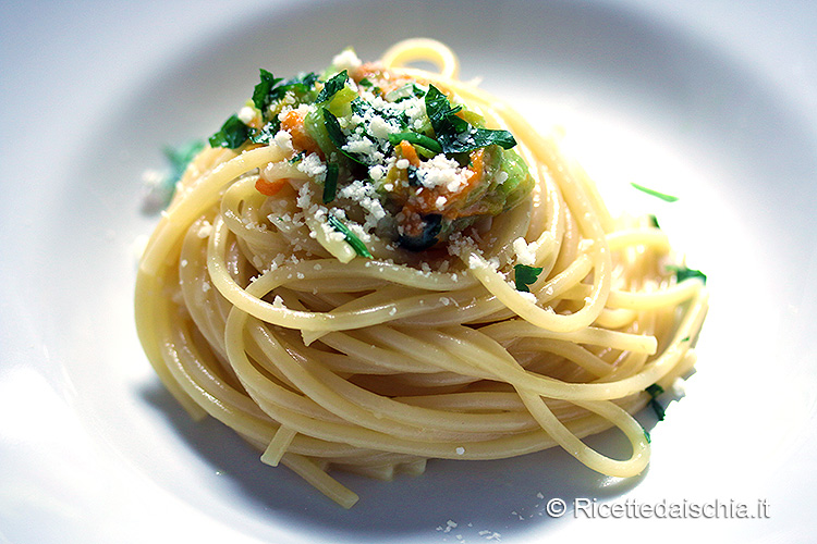 Spaghetti ai fiori di zucca