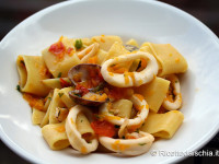 Calamarata zucca vongole e calamari