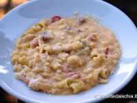 Pasta e patate con la provola