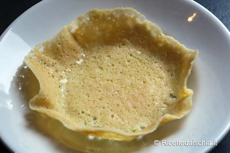 Come fare una cialda di parmigiano al microonde