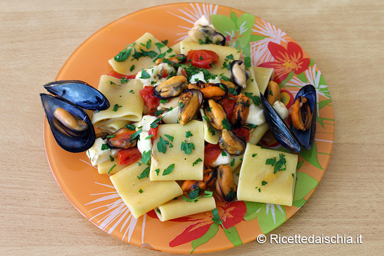 Paccheri cozze e provola